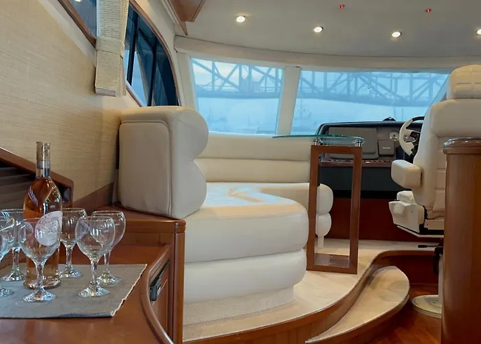Yacht Pegasus Ii Барселона