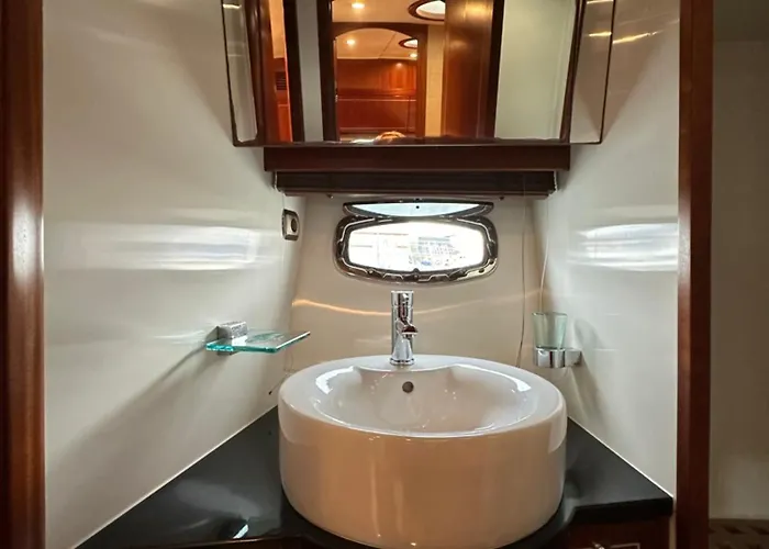 Ботель Yacht Pegasus Ii *