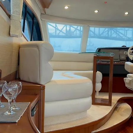 Yacht Pegasus Ii Барселона